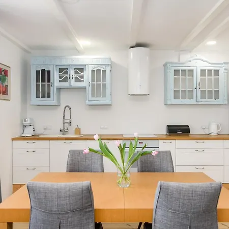 Vintage Na Kamiennej Gorze شقة